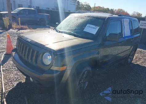 2015 Jeep Patriot High Altitude Edition из США, поврежденный, VIN 1C4NJRFB7FD259117